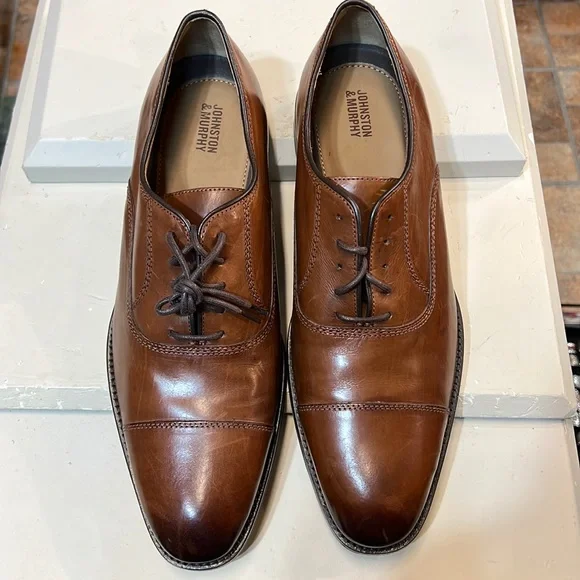 Johnston & Murphy | Shoes | Two Tone Brown Johnston And  display picture 2